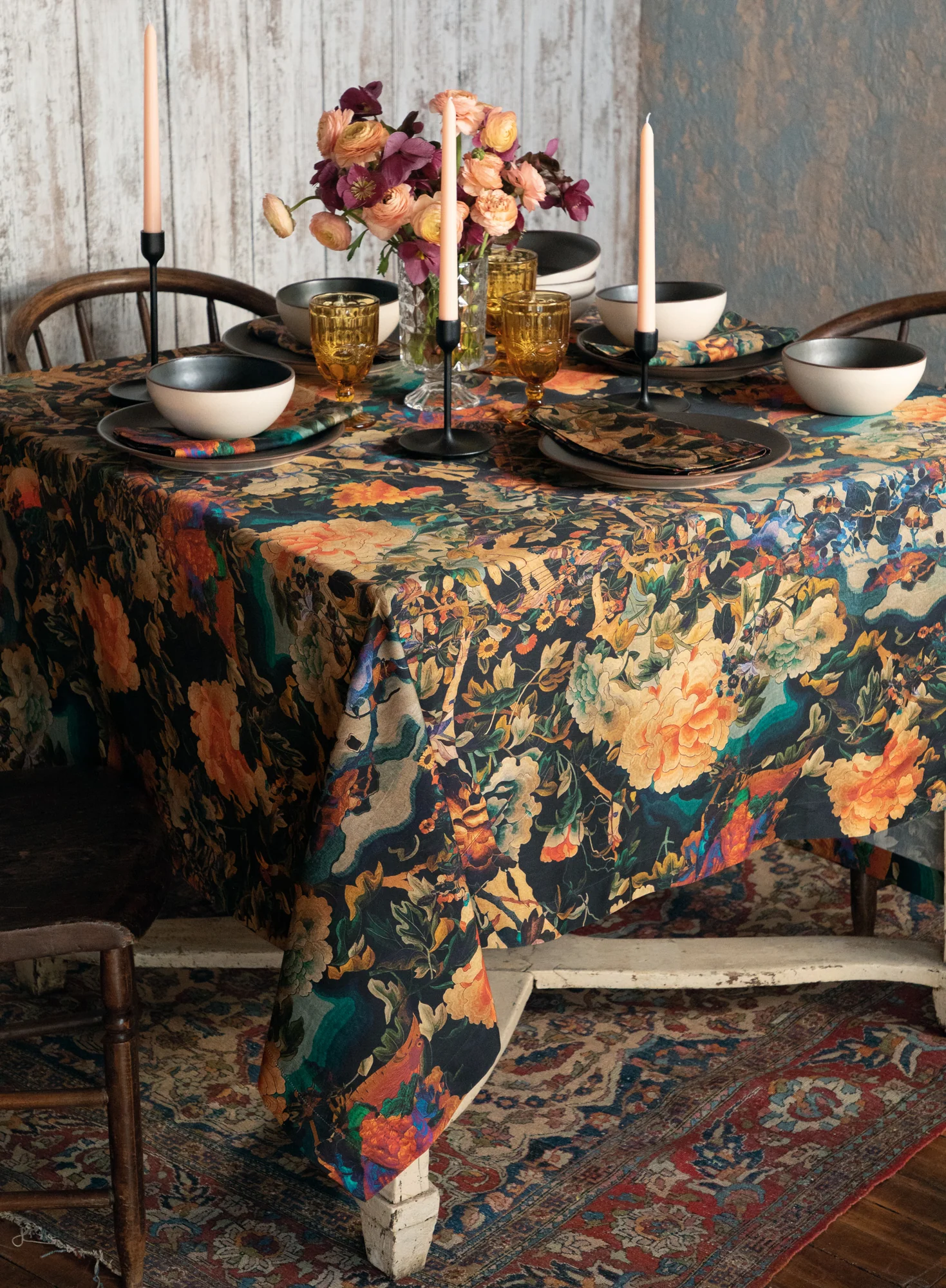 Dynasty Floral Tablecloth - Image 3