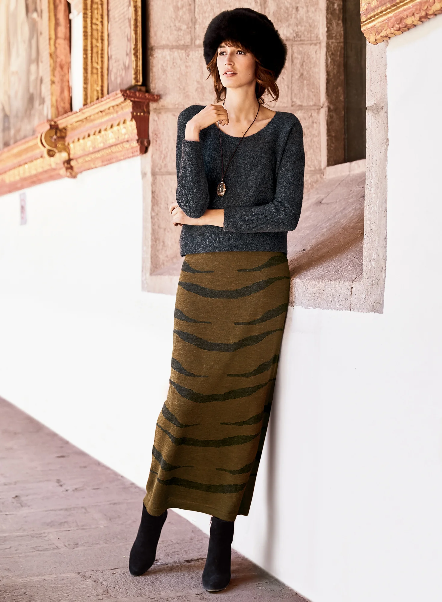 Faunal Stripe Skirt