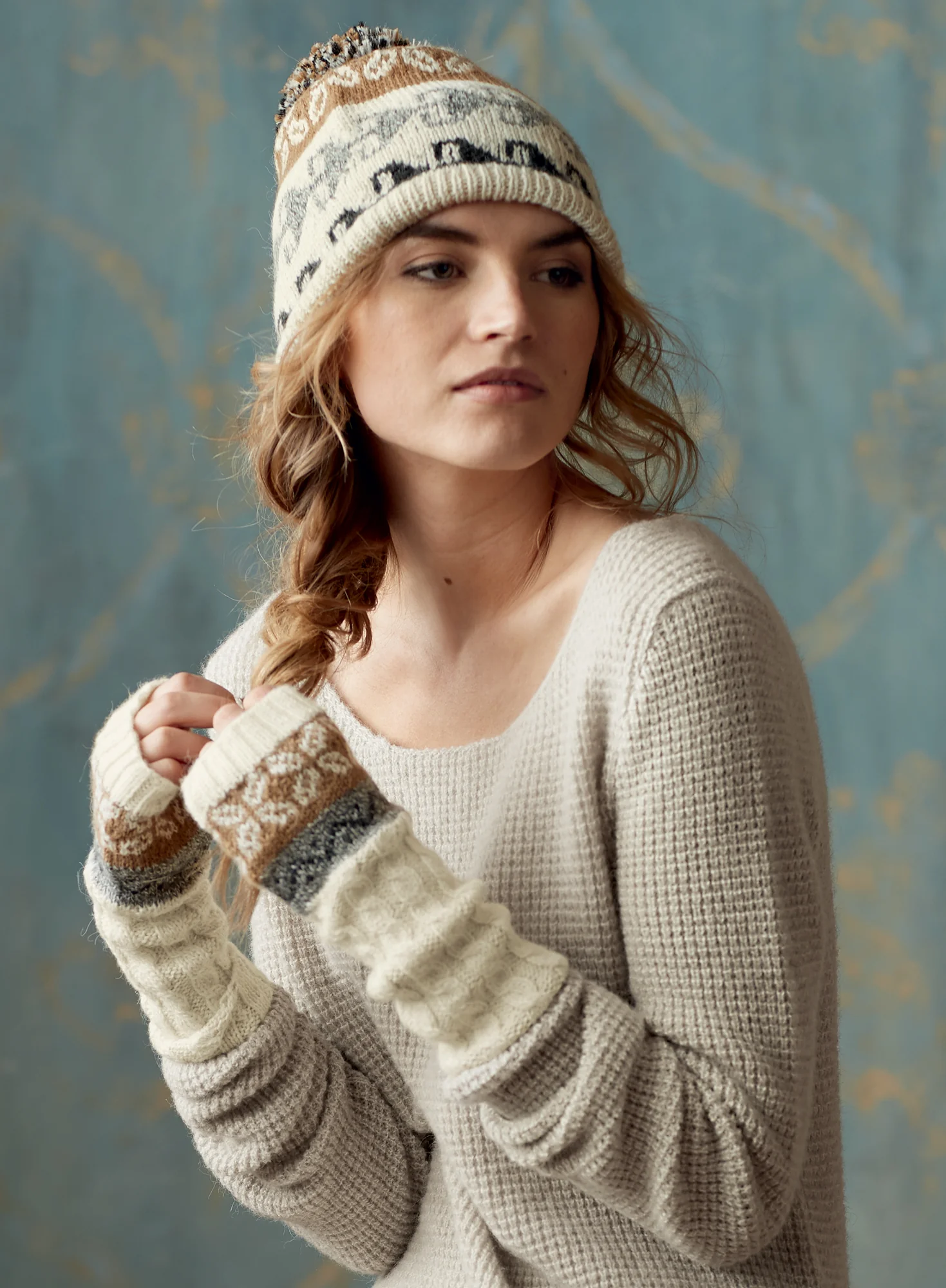 Tika Fingerless Gloves - Image 2
